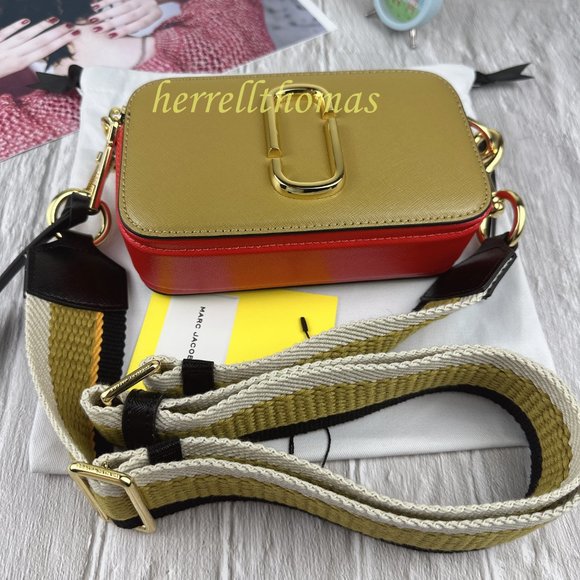 NWOT MARC JACOBS the snapshot shoulder bag - Picture 6 of 13